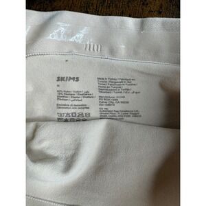 SKIMS Sculpting Short Mid Thigh Open Gusset Sand Shapewear Womens Medium M